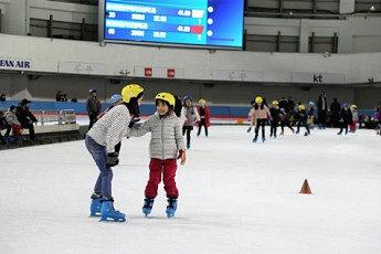 [주말에 어디갈래] 스케이팅에서 빙벽 등반까지, 동계레포츠 명소가 있는 국내 관광지 5곳