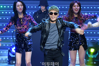 [포토] 김범수 '신이 난다'