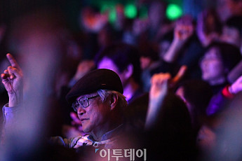 [포토] 남녀노소 모두 즐거운 '2018 따뜻한 콘서트'