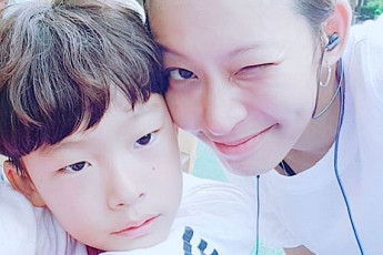 '인생술집' 정애연 남편, 15살 연상 '배우 김진근'…아빠 쏙 닮은 '아들' 공개