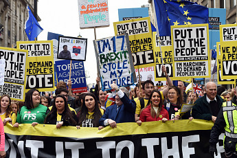 “브렉시트 반대”...영국 시민 400만명, 제2 국민투표 요구
