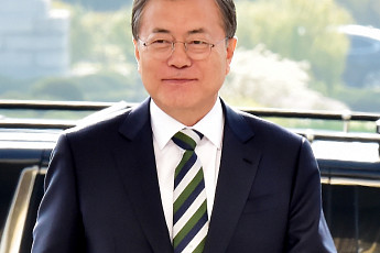 [종합] ‘4월 총선’ 시동 건 청와대 조직개편… 문재인 ‘복심’ 윤건영 출마