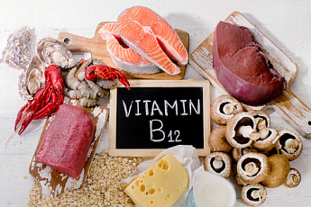 비타민B12 결핍 방치하면 "치매 위험 키운다"