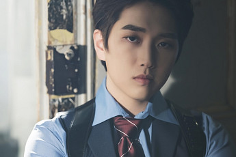 산들 호평, 뮤지컬 '셜록홈즈' 클라이브 역으로 성공적인 연기 변신…'코로나19'로 공연은 막 내려