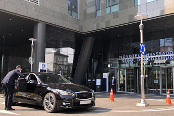 호텔업계, 눈물겨운 생존 전략…이번엔 '언택트'로 살길 찾는다