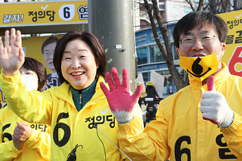 [총선현장] 전주 지역 후보들, ‘모악산·모래내시장’ 찾아지지 호소