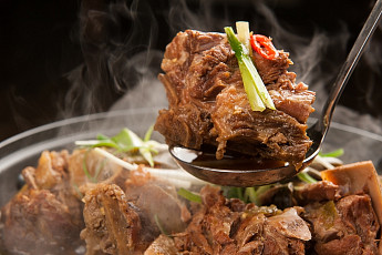 '생활의 달인' 매운 등뼈구이의 달인, SNS 타고 입소문난 매운 등뼈구이 맛의 비법은?