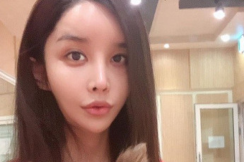 하리수, 반려견 마스크… 코로나19, 개·고양이·호랑이까지 감염