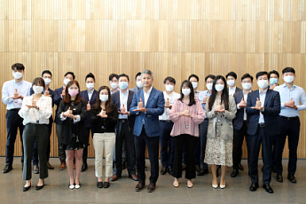 장세욱 동국제강 부회장 '덕분에 챌린지' 동참