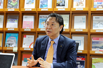 [인터뷰] 박진 NH투자증권 100세시대 연구소장 “40대 은퇴 준비 위한 연금 지켜라’