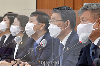 [포토] 질의 답변하는 은성수 금융위원장