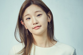 박소담 음성, 소속사 직원 확진…출연 연극도 ‘공연 중단’