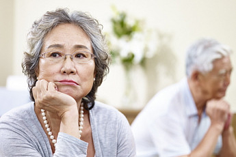 은퇴 후 노년기, 삐걱대는 <b>관계</b>를 정비하다