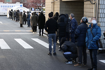 코로나19로 조용한 성탄절… 관광지는 ‘한산’ㆍ선별진료소는 ‘북적’