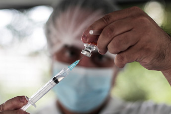 브라질, 코로나 확진자 1000만명 돌파...러시아·인도 백신 긴급사용 승인 임박