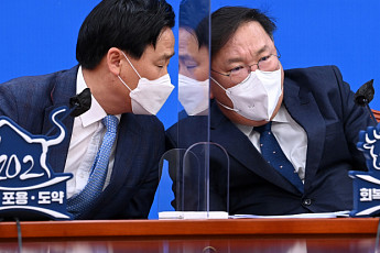 與 “이해충돌방지법, 이달 내 통과…野 협조 안하면 단독처리”