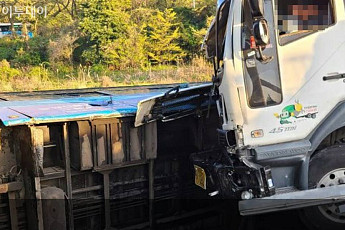 [사건·사고 24시] 제주서 버스·트럭 4중 추돌로 3명 사망·50여 명 부상·'아셈타워 폭발물 설치' 허위신고로 징역 1년 外