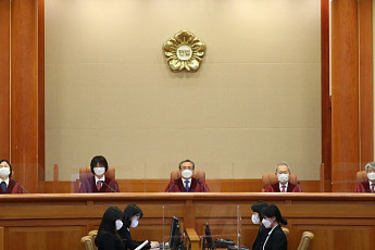 안경사 면허 있어야 안경점 개설…헌재 “합헌”