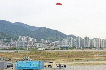 하늘 날며 전기 생산하는 ‘공중 풍력발전’ 나온다