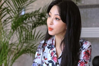 재벌남친·제니·룸싸롱·마약…한예슬, 20년 묵은 썰 다 풀었다