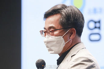 윤석열 뒤쫓는 김동연·최재형…尹은 출마 전부터 '잡음'