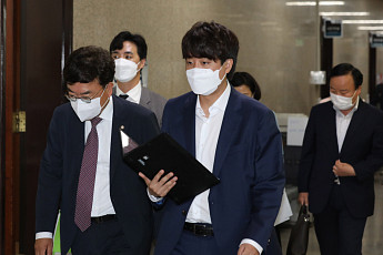 이재명 '점령군' 발언에…이준석·안철수 등 野 '총공세'