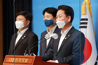 [스페셜리포트] 계파 희미한 야당 '제목소리, 친문 공천 여당 '침묵'