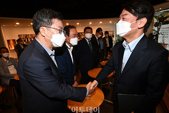 안철수도 김동연도 캠프 구성하며 제3지대에서 시동…지지율은 '아직'