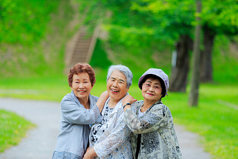 서울서 홀로 사는 여성 노인, 남성의 2배