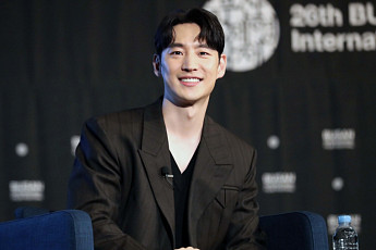 이제훈, ‘결혼설’에 “법적 대응 예정”