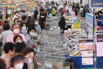 1인 가구 첫 40% 돌파... ‘절반 이상이 중장년층’