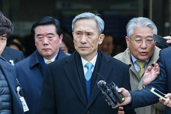 ‘정치 댓글 공작’ 혐의 김관진…대법 “일부 무죄” 파기환송