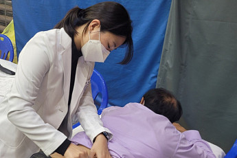 자생의료재단, 충북 영동군 고령 농민 대상 한방 의료봉사 나서