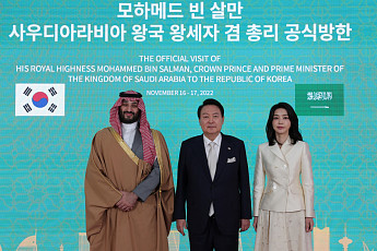[이슈크래커] 모하메드야, 무함마드야…40조 돈 보따리 안겨준 사우디 왕세자 이름도 모른다?