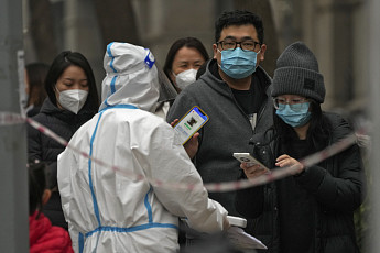 중국, 전수 PCR 검사 해제에 ‘무증상’ 확진자 통계 발표도 중단