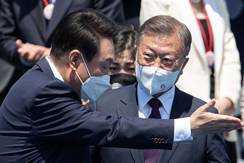 [재산공개] 尹 대통령 부부 77억 신고...文 3.5배