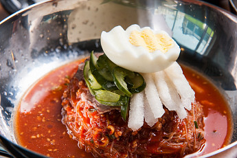 ‘생방송 투데이’ 오늘방송맛집- 고수뎐, 세상에 없던 감칠맛! 비빔냉면 맛집 ‘물○○○’