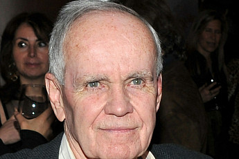 ‘노인을 위한 나라는 없다’ 미국 현대문학 거장 코맥 매카시 별세...향년 89세