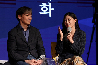 조민 “독립해 산지 오래…제 행동, 아버지와 엮지 마라”