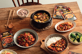 “캠핑 요리, 이제 ‘오뚜기 간편식’ 챙기세요”