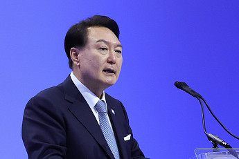 尹, APEC CEO 서밋 기조연설…교역·투자 등'연결성 회복' 강조