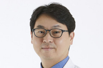 [기고] 팔꿈치 바깥쪽 아프다면 혹시?