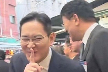 온라인 달군 이재용 ‘쉿’…중기장관 “인기 하늘 찔렀다”