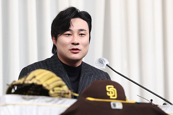 김하성 측 “임혜동, 방역법 위반 트집 잡아 협박”...다른 빅리거 협박도