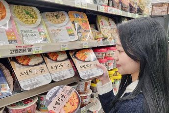 “우리도 웃어보자”…편의점, 간편식 강화