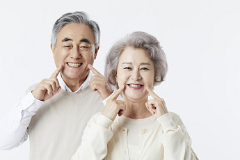 ‘큰손’ 노년층 타깃 ‘서비스’ 뜬다…여행 서비스·시니어타운 ‘확장일로’ [스마트파워 시니어]②