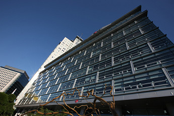 LG생활건강, 4분기 영업익 547억…전년비 57.6%↓