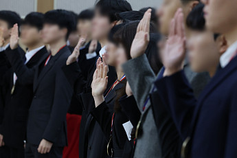 서울대병원 인턴 80∼90% '임용 포기'…의사 집단행동 확산