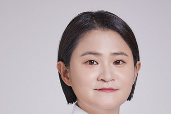 김신영, '아는 형님' 고정 합류⋯11년 만의 첫 여성 멤버 