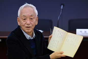 '청록파' 박목월 미발표 시 166편 공개…
